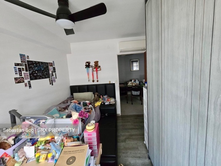 Boon Lay Avenue (Jurong West), HDB Executive #499718981